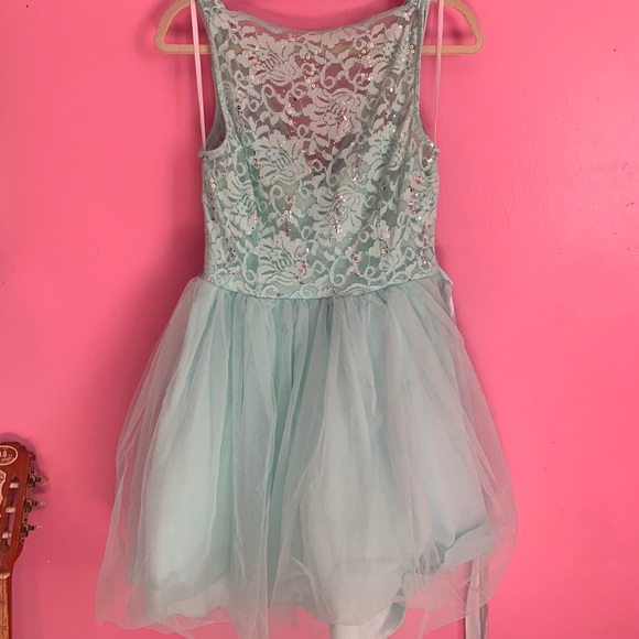 Dress - Picture 1 of 1